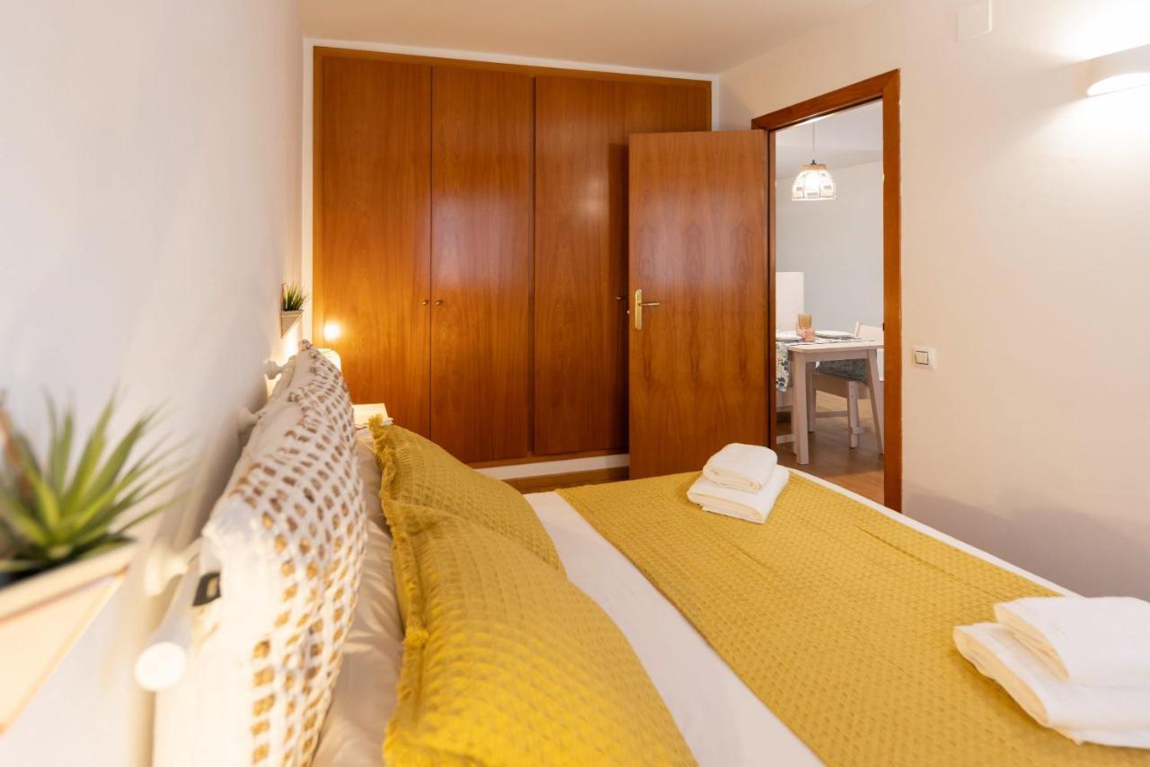 Bravissimo Sant Marti Apartment Girona Bagian luar foto